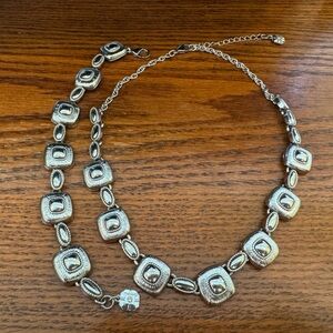 Fashion silver tone necklace & bracelet